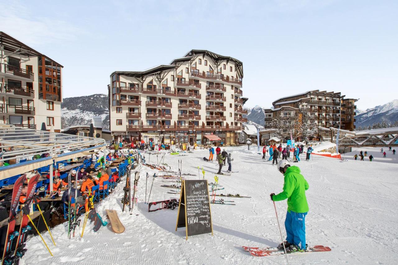 Residence Pierre & Vacances Le Britania La Tania Bagian luar foto
