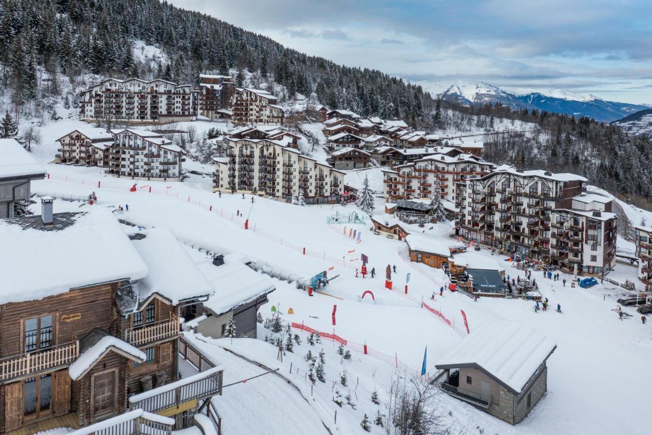 Residence Pierre & Vacances Le Britania La Tania Bagian luar foto