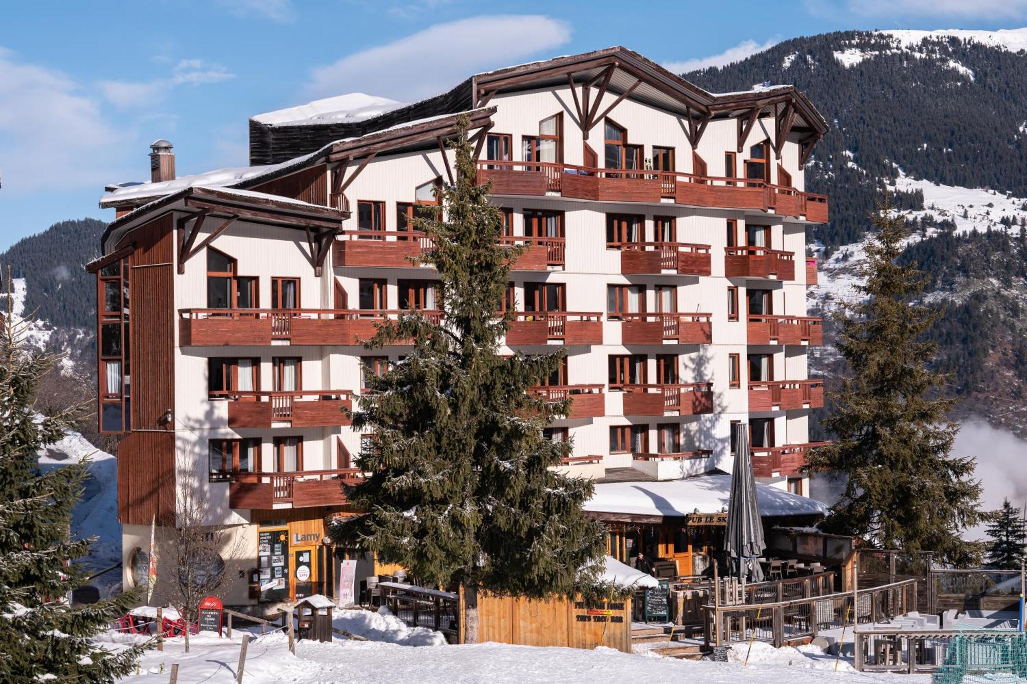 Residence Pierre & Vacances Le Britania La Tania Bagian luar foto