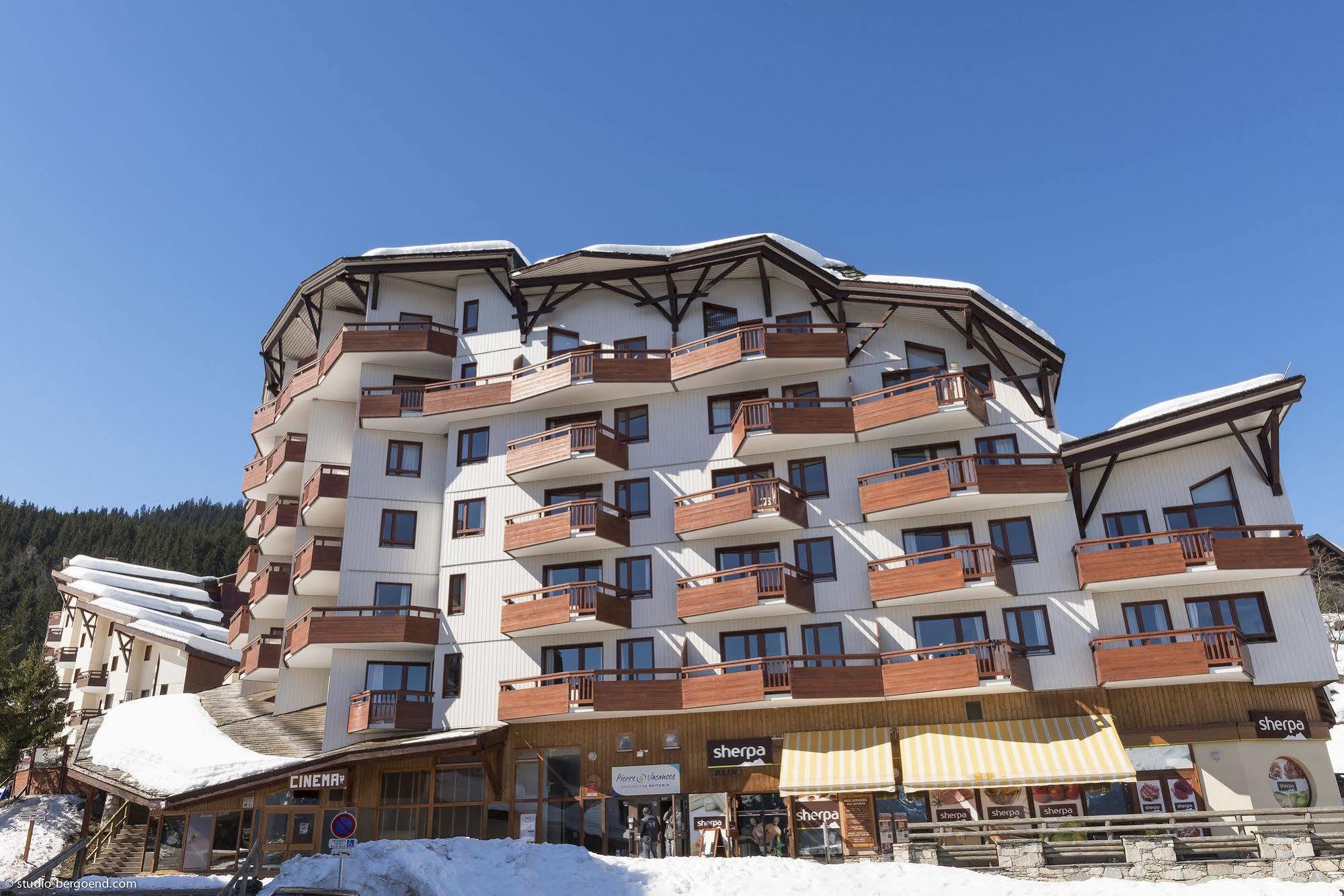 Residence Pierre & Vacances Le Britania La Tania Bagian luar foto