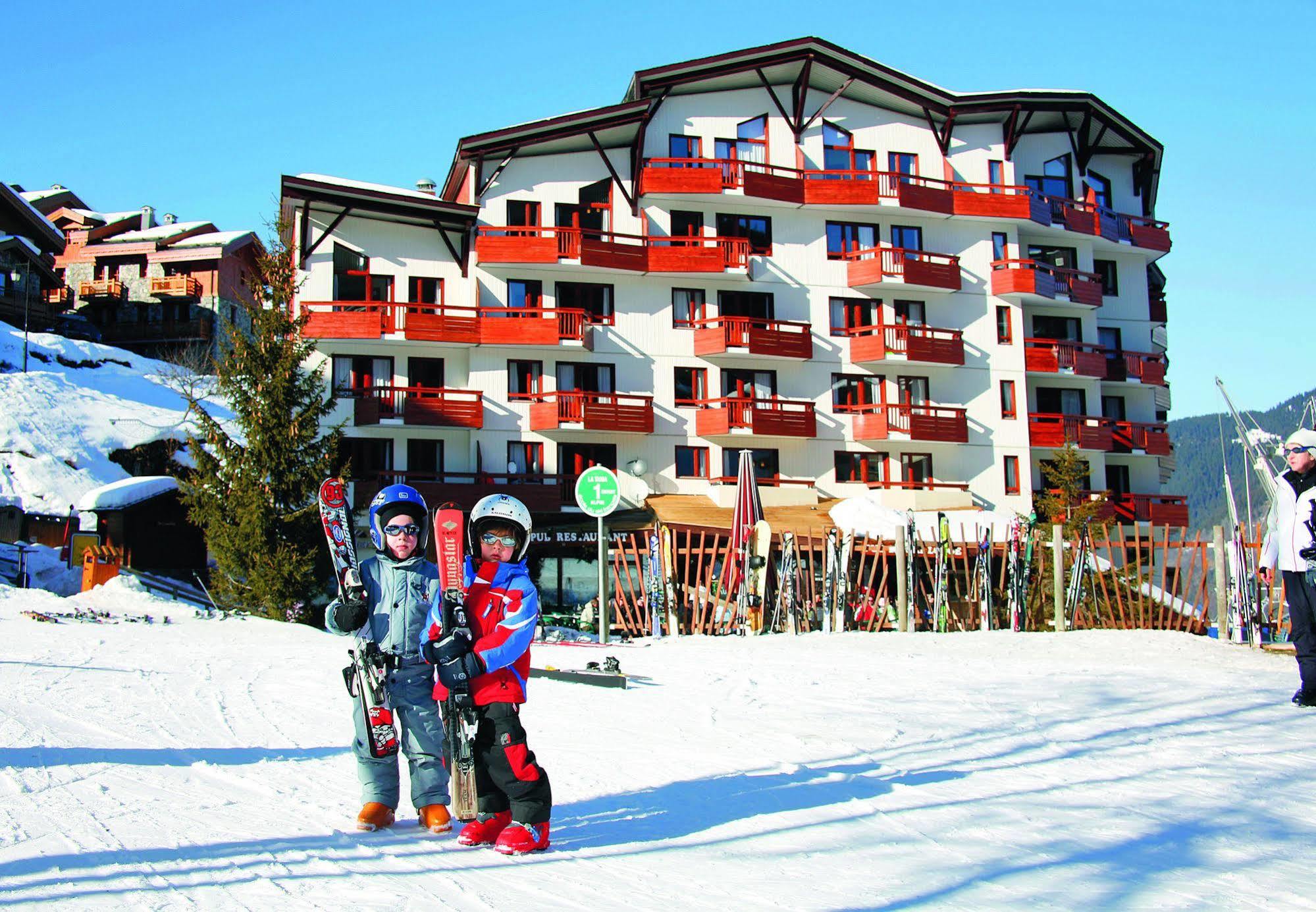 Residence Pierre & Vacances Le Britania La Tania Bagian luar foto